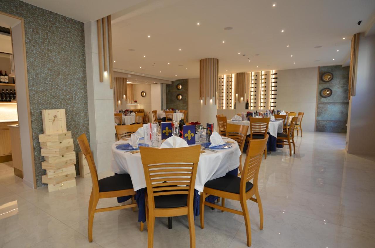Hotel Ristorante Toscana Alassio Buitenkant foto