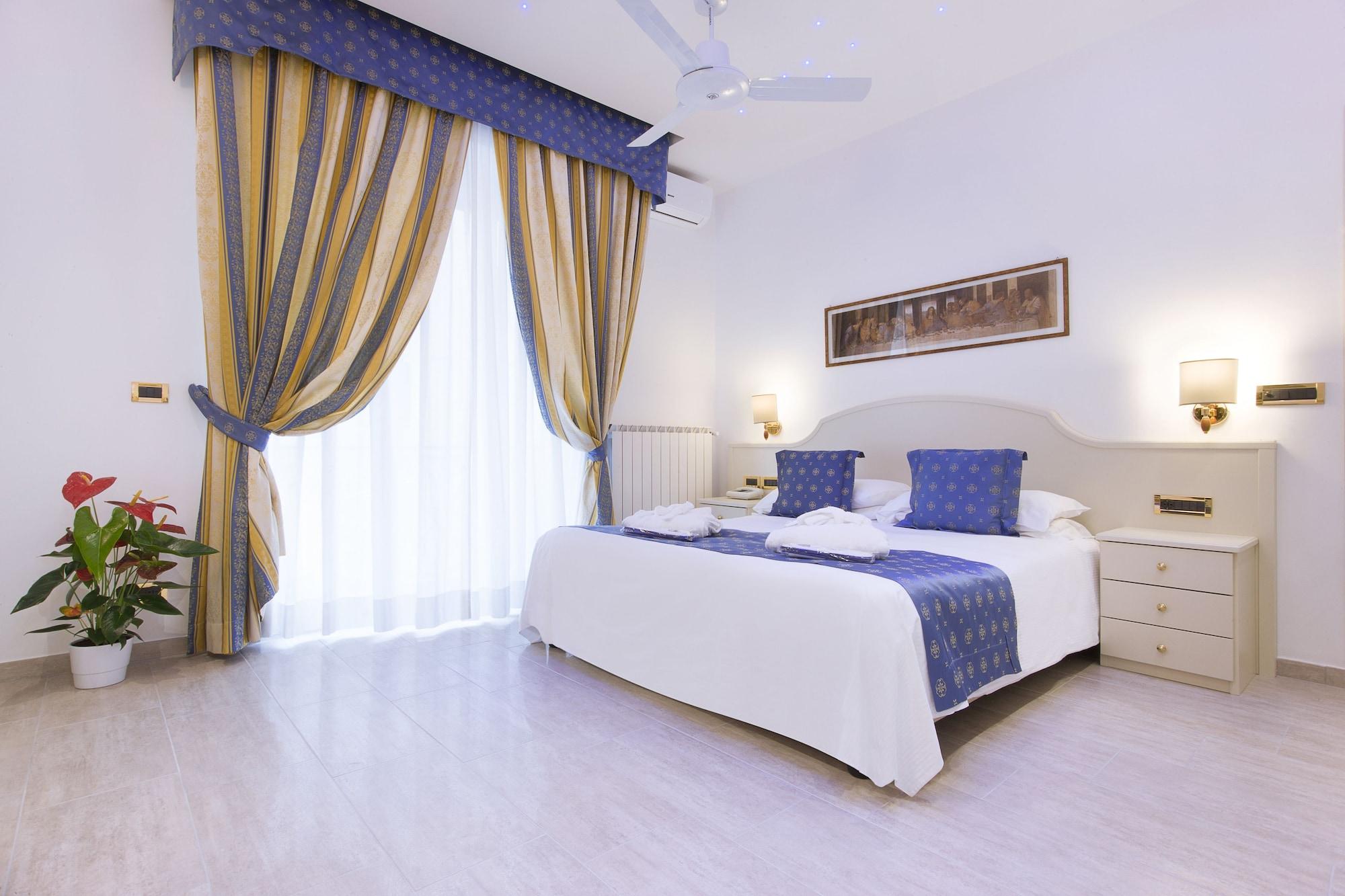 Hotel Ristorante Toscana Alassio Buitenkant foto