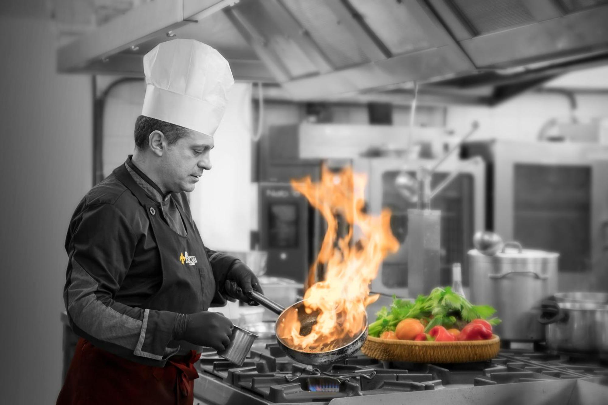 Hotel Ristorante Toscana Alassio Buitenkant foto